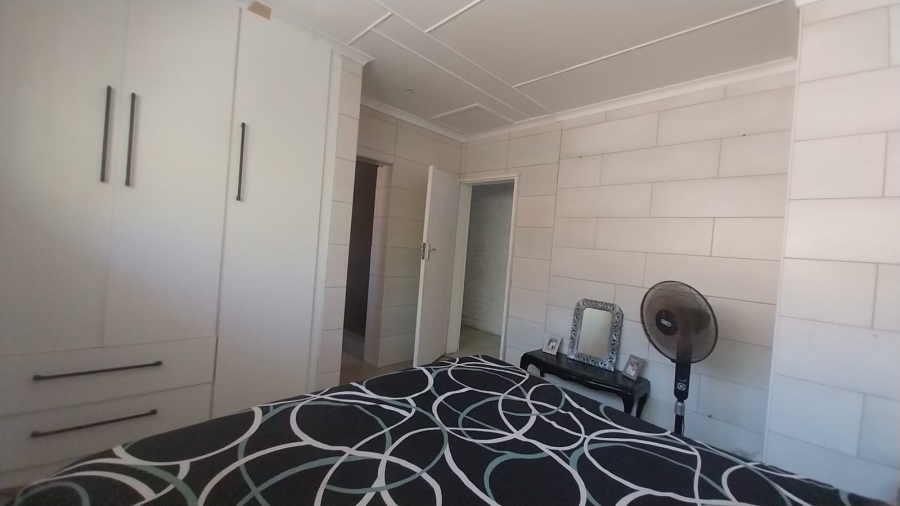 7 Bedroom Property for Sale in Gonubie Eastern Cape